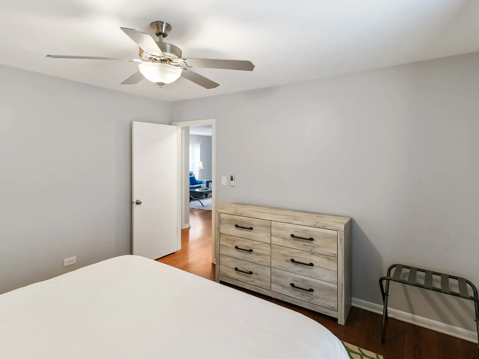 2 bed, 920 sqft, $2,800 — Photo 4