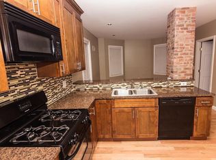 35 Redfern St FLOOR 2, North Providence, RI 02911