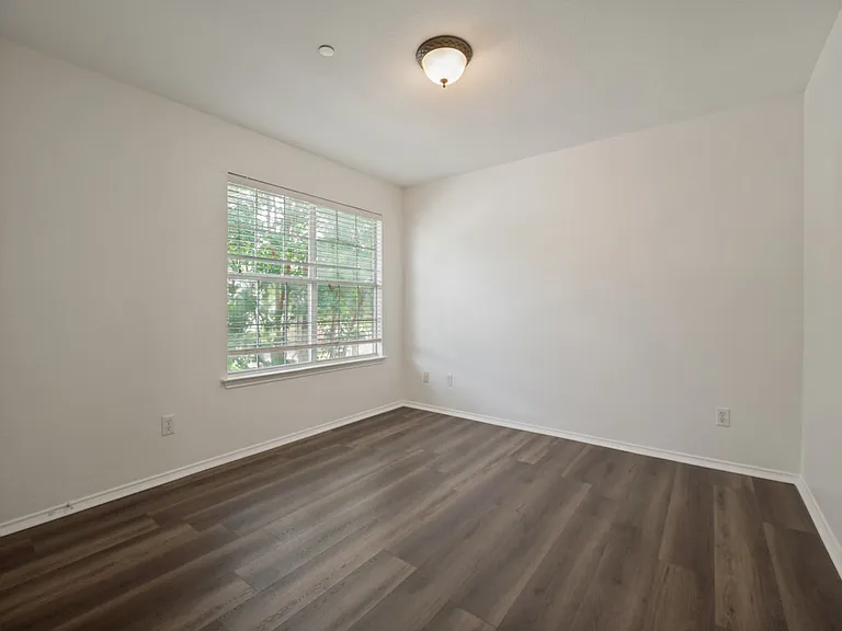7048 Eagle Vail Dr — Photo 10