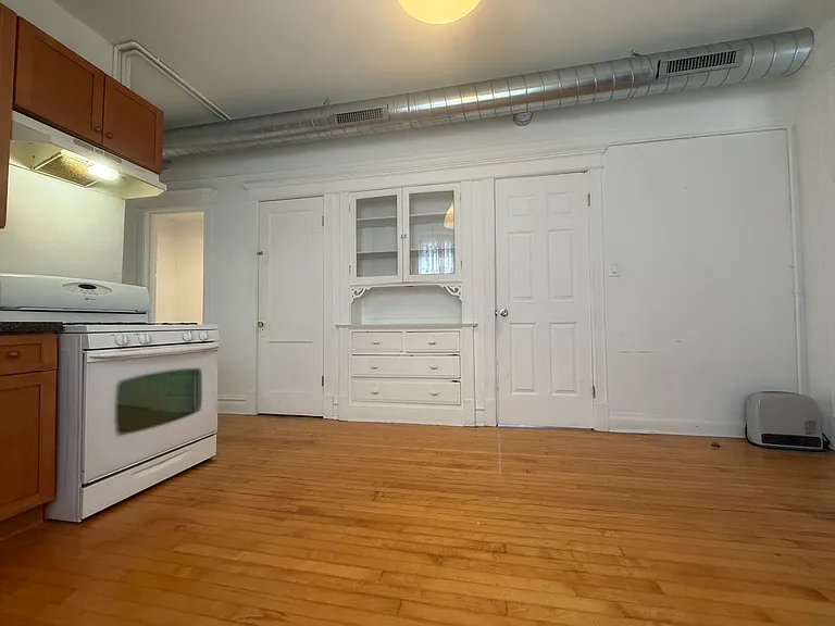 2353 S Whipple St #2F — Photo 3