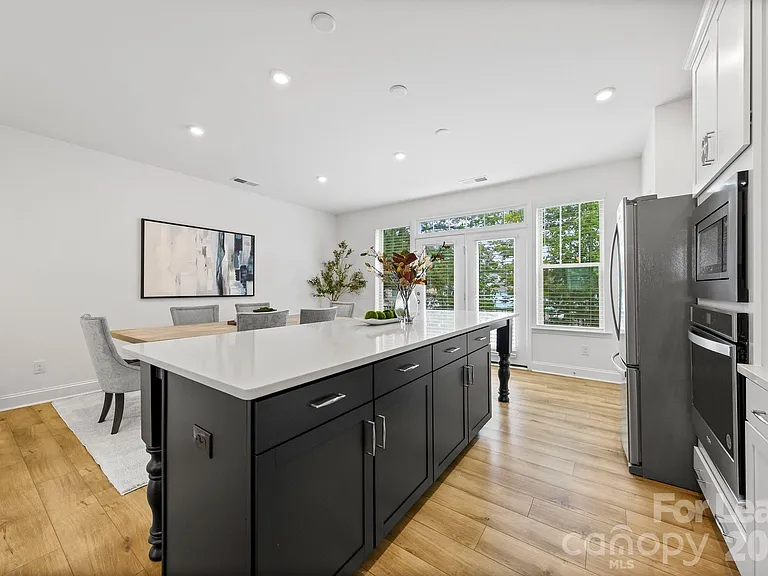 236 Judson Ave — Photo 11