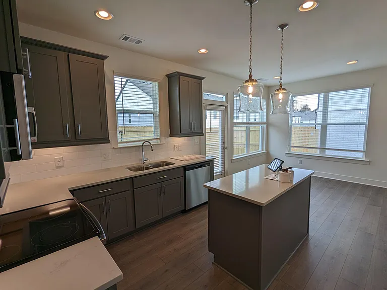 102 Auburn Valley Way — Photo 7