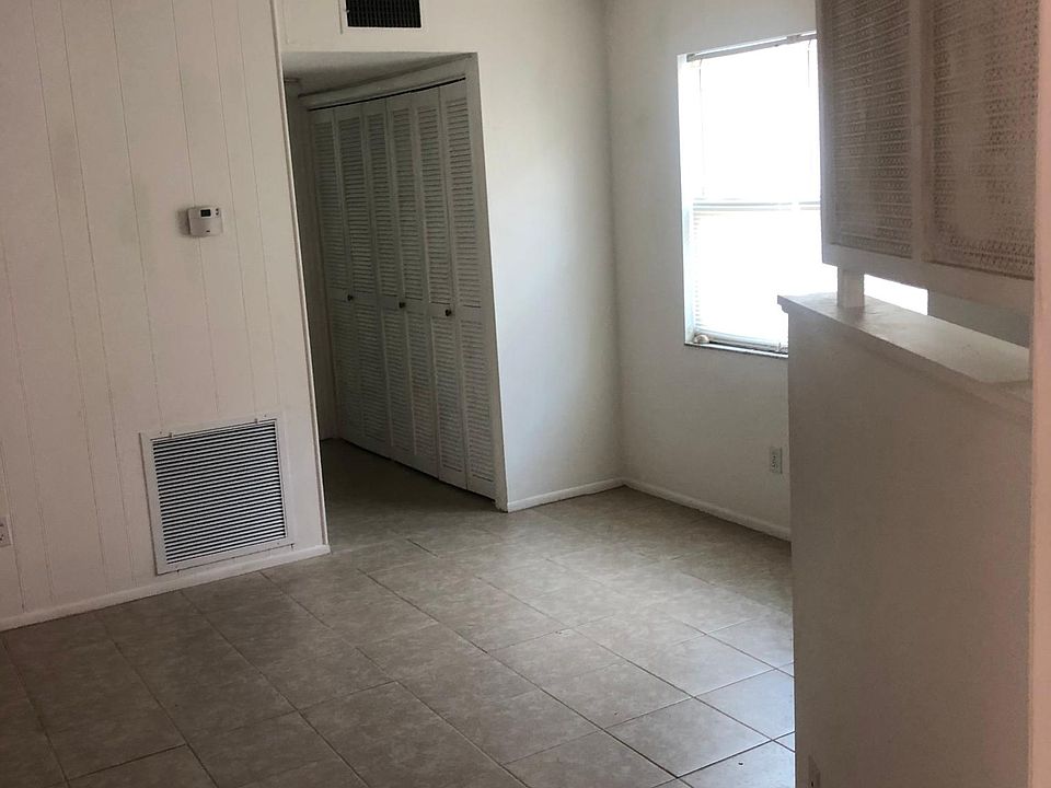 1st image of 125 Avenida Messina
