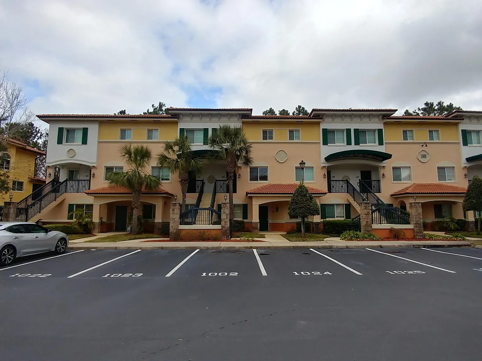 2 bed, 2.5 bath, 1159 sqft, $1,595 — Photo 1
