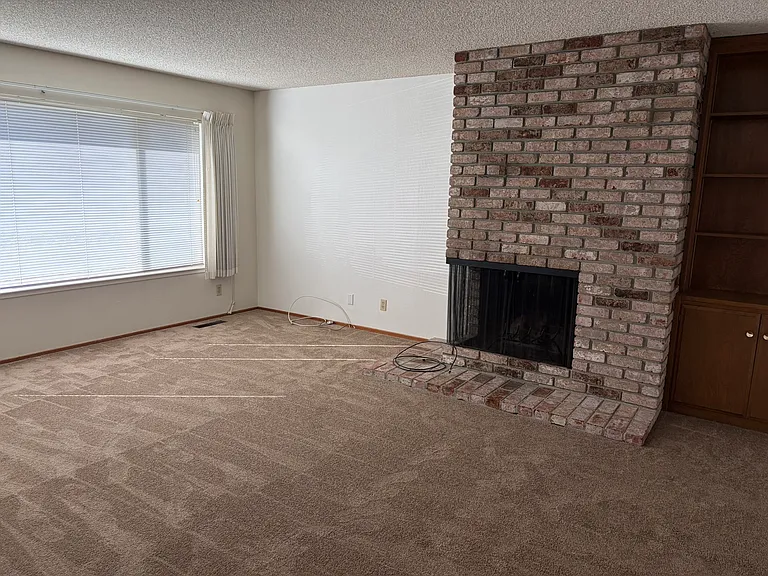 1355 Palos Verdes Dr — Photo 10