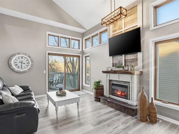 1123 SE Mallard Creek Dr, Ankeny, IA 50021