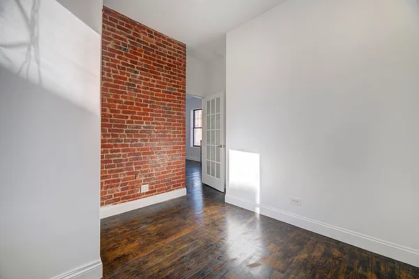 Rented by REAL New York | media 5