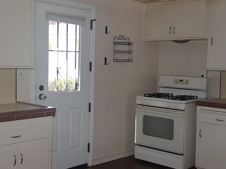617 Arroyo Dr — Photo 5