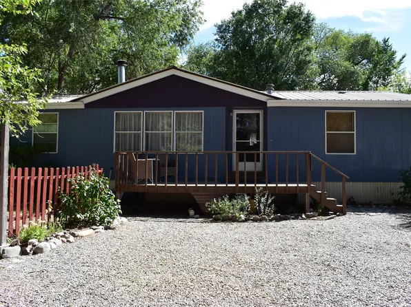 919 Dakota Ln, Espanola, NM 87532