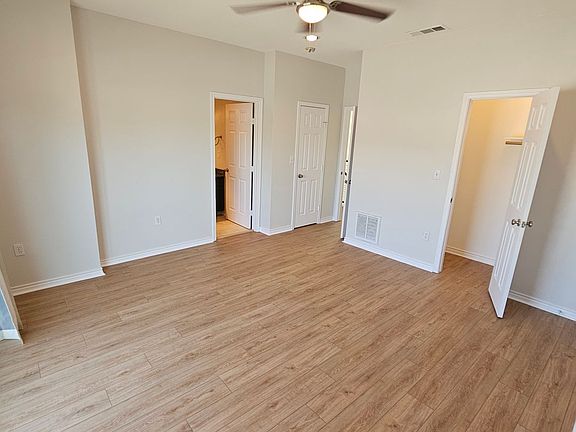 2nd image of 1718 Matilda St