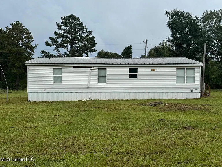5575 Robin Wood Rd — Photo 13