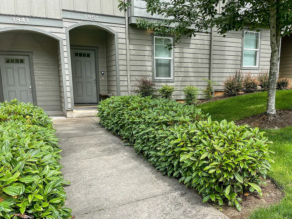 1951 Madras St SE