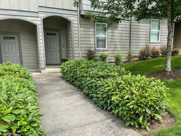 1951 Madras St SE, Salem, OR 97306