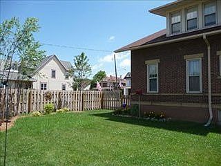 3rd image of 200 S Main St