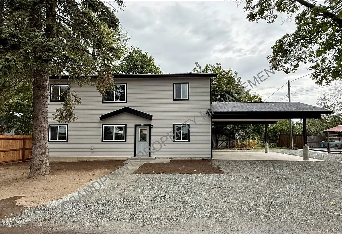 Building Photo - 812 Chestnut St #2