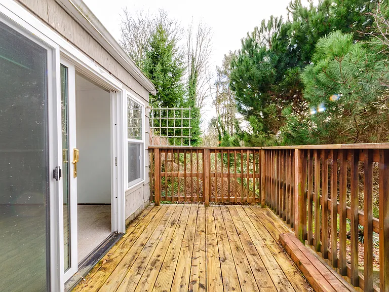 1227 S 284th St — Photo 39