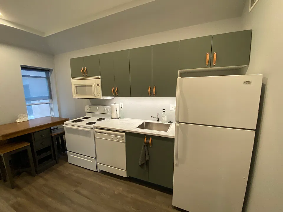 1535 W Poplar St #2A