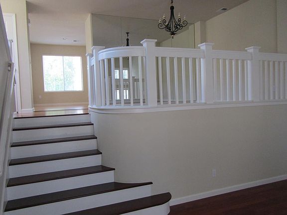 Stairs to kitchen, Dining Room and Family Room