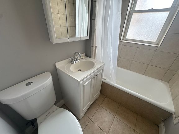4th image of 7627 S Essex Ave APT 3