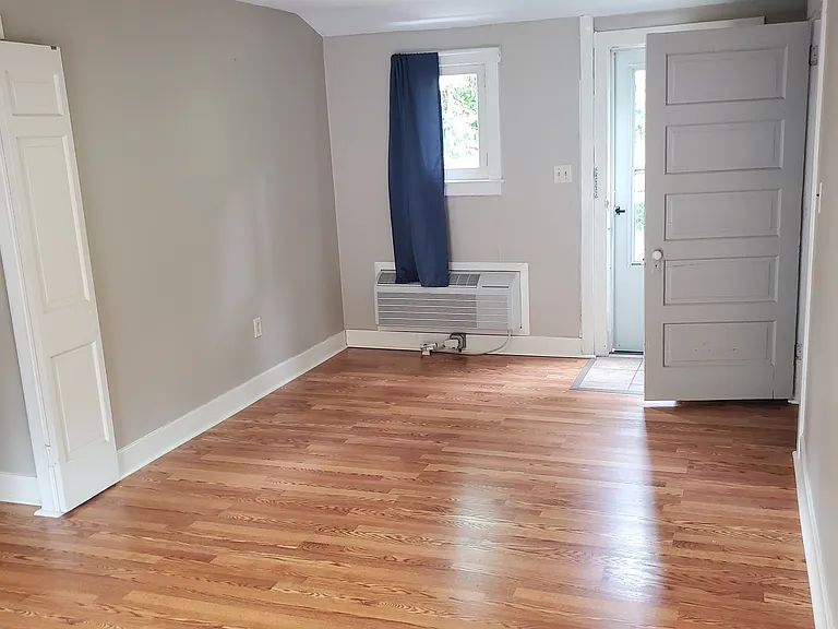 220 Streamside Ln #220 — Photo 7