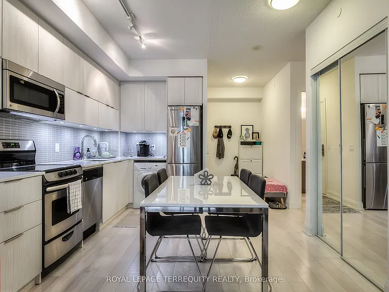 56 Annie Craig Dr #606 — Photo 6