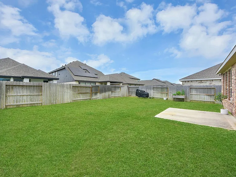 4946 Sky Bluff Dr — Photo 37