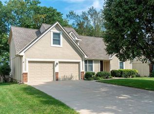 13430 W 105th Ter, Overland Park, KS 66215