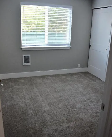 3110 NE Tide Ave — Photo 8