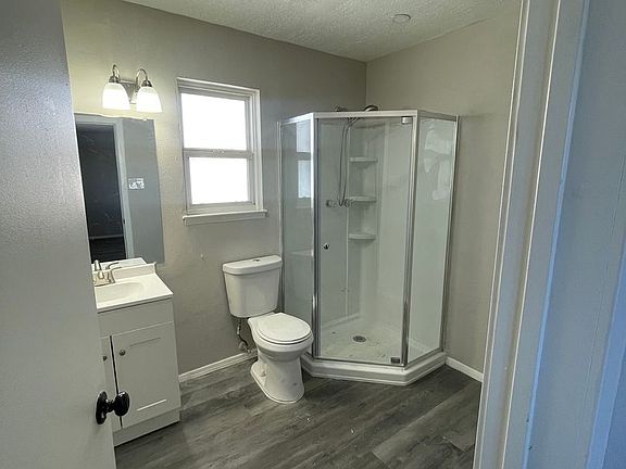 5th image of 4001 Wellesley Dr NE #1