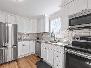 193 Woodland Rd FLOOR 2, Southborough, MA 01772