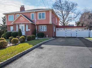 322 Myers Ave, Hasbrouck Heights, NJ 07604