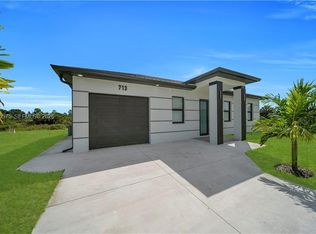 711 Roma Ave S, Lehigh Acres, FL 33974