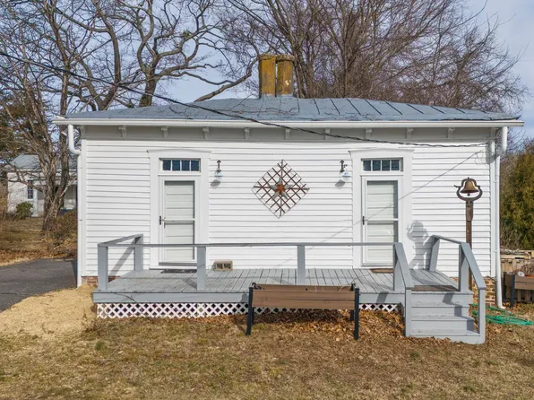 6415 Farmville Rd, Farmville, VA 23901