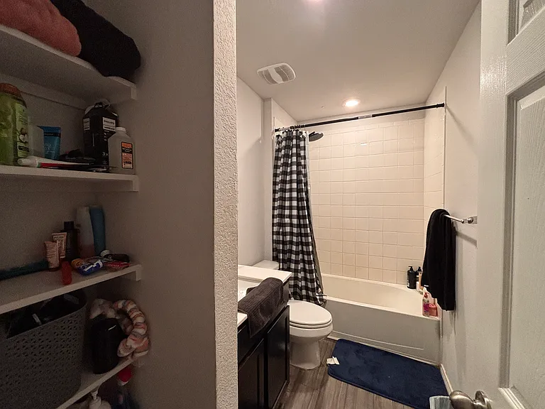 1418 Piedmont St — Photo 2