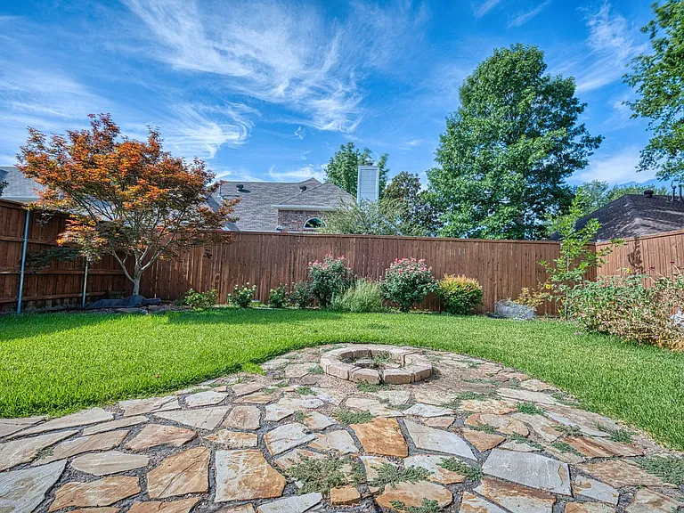 5513 Amber Way — Photo 42