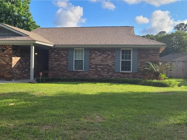 8 Wyckfield Ct, Savannah, GA 31410