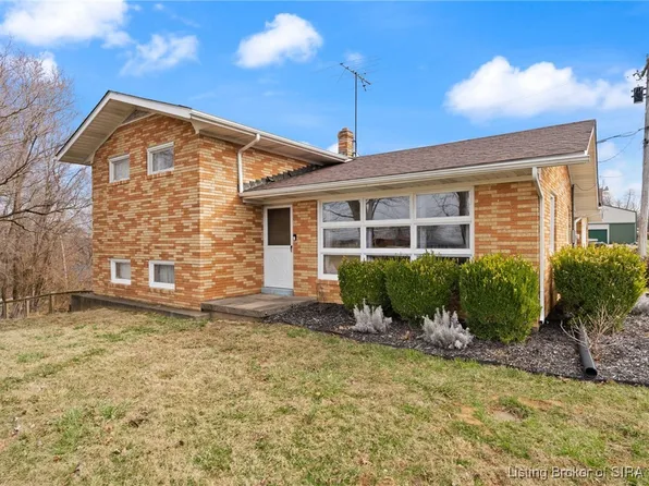 5692 Navilleton Road, Floyds Knobs, IN 47119
