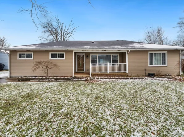 778 W Shore Blvd, Sheffield Lake, OH 44054