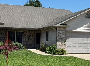 5305 Biltmore Dr, Springfield, IL 62711