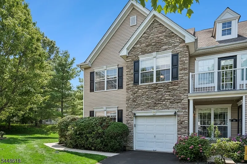 3 bed, 3.5 bath, $4,800 — Photo 4