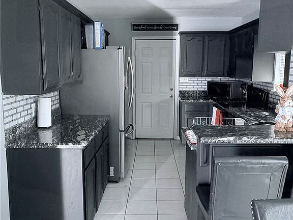 5th image of 614 Cactus Ave