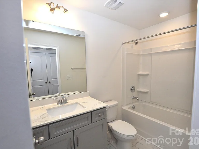 536 Laurel Walk Ln — Photo 29