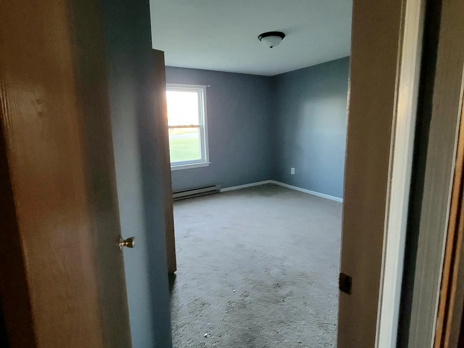 Edgewater Dr NE, Cortland — Photo 4
