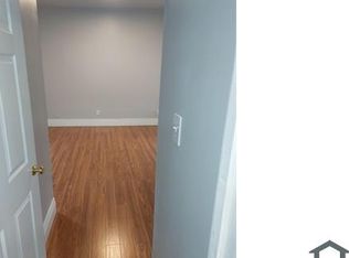 12210 Old Halls Ferry Rd, Florissant, MO 63033