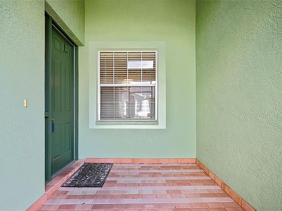 4th image of 20841 Eustis Rd