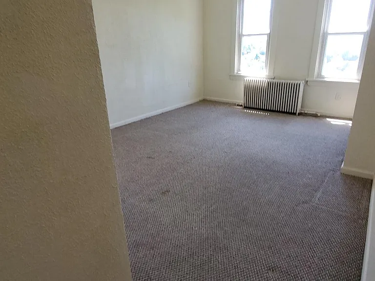 1812 Brownsville Rd #2 — Photo 8