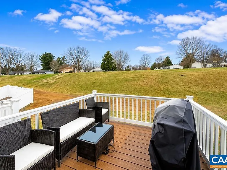 2046 Elm Tree Ct — Photo 19