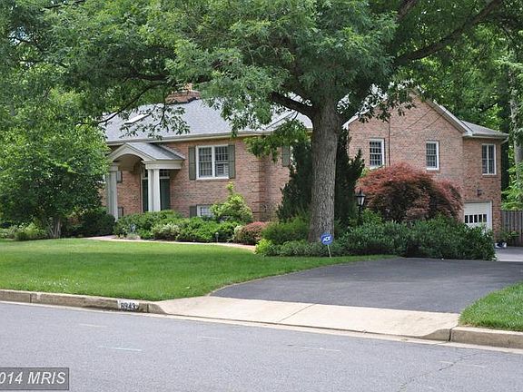 2nd image of 8943 Colesbury Pl