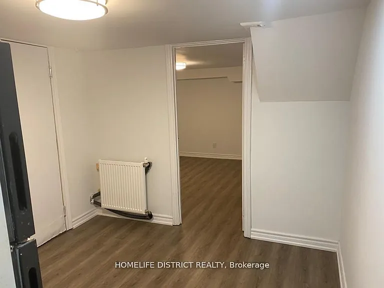 135 Emerson Ave — Photo 6
