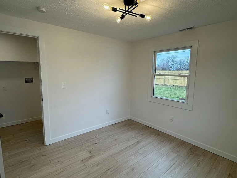705 Brookfield Dr — Photo 21